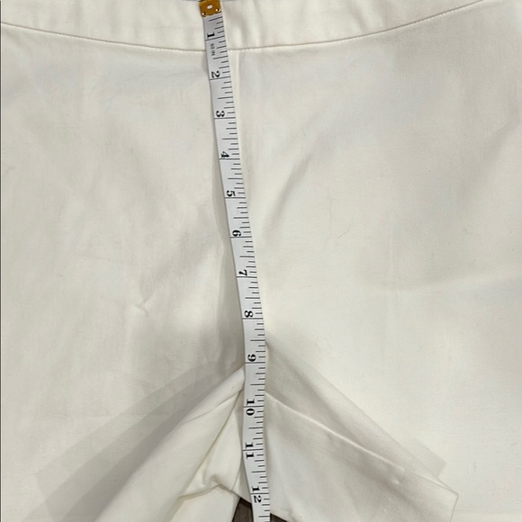 Boston Proper Women’s Cream Tailored Shorts Zip On Side Neutral Basic Size 4 - Picture 5 of 7